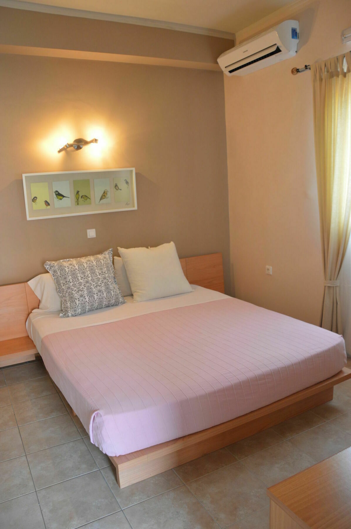 Akis Apartments ปาเลโอกัสไตรซา ภายนอก รูปภาพ